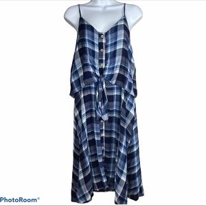 Universal thread Co plaid tie front button dress